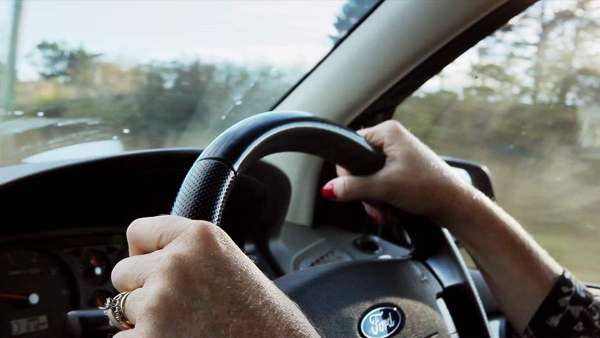 Driving Lessons Guisborough - Steering